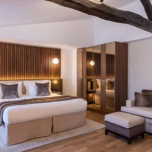 **** Otel Lord Byron Fransa